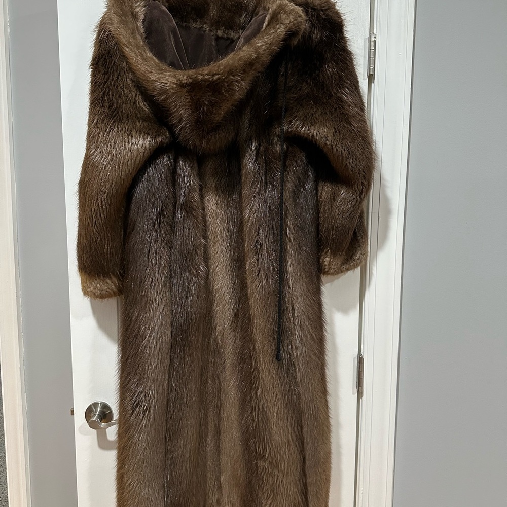 Women’s Hooded Full Length Fur coat
